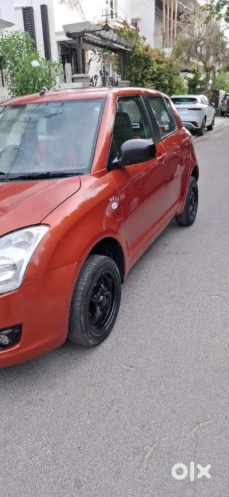 Maruti Suzuki Swift 2009 Petrol 152000 Km Driven