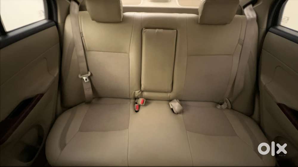 Maruti Suzuki Swift Dzire Vxi At Optional, 2012, Petrol