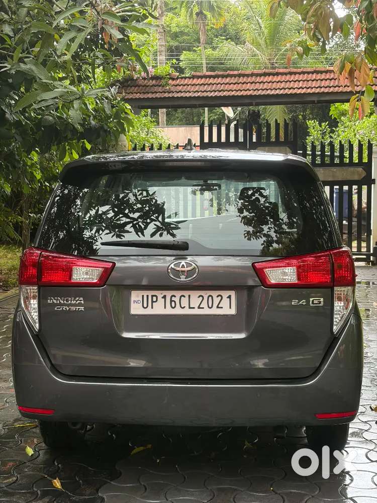 Toyota Innova Crysta 2019