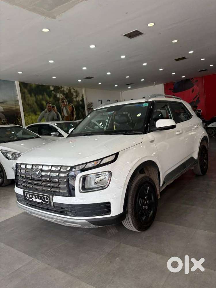 Hyundai Venue 1.2 S (o), 2025, Petrol