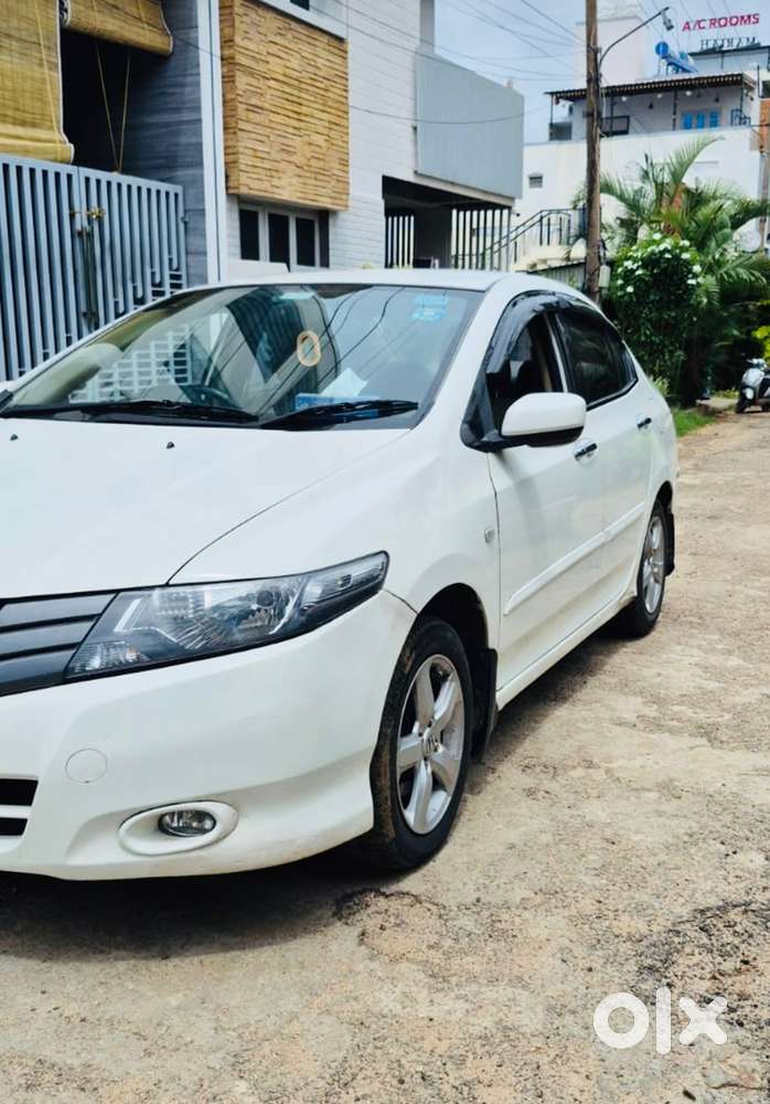 Honda City 1.5 V Mt – 2010 Model  ₹2.49 Lakh