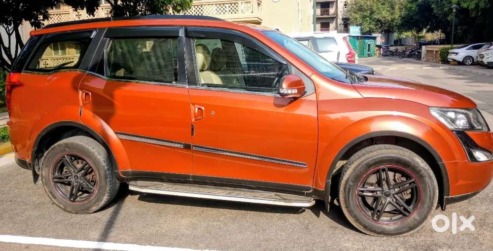 Mahindra Xuv500 At W6 Diesel 2017 In Excellent Condition