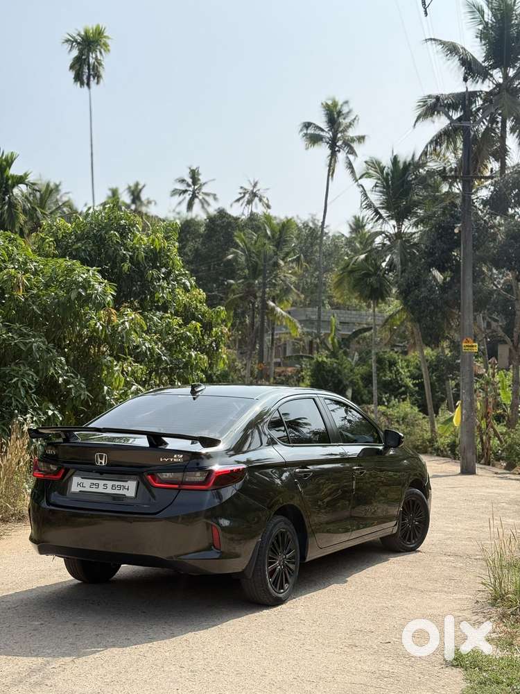 Honda City 1.5 V 5th Gen I-vtec Mt, 2021, Petrol