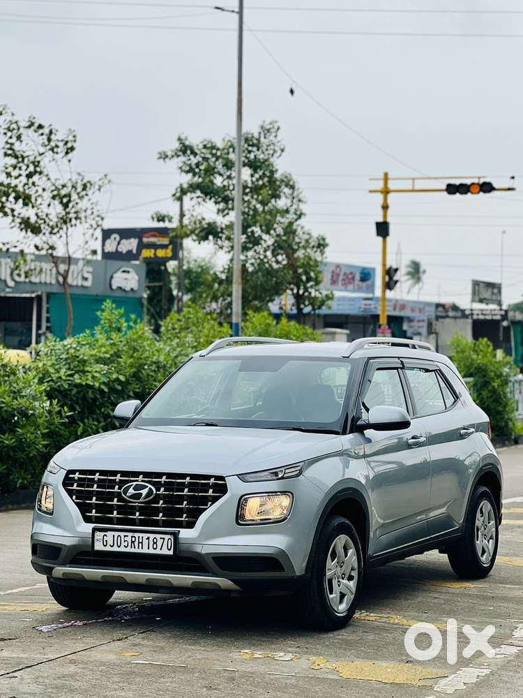 Hyundai Venue S Turbo, 2019, Petrol