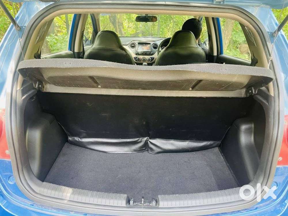 Hyundai Grand I10 At Sportz, 2017, Petrol