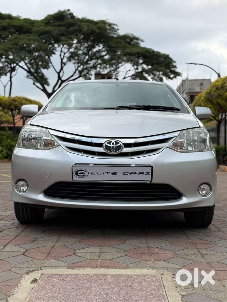 Toyota Etios V, 2011, Petrol