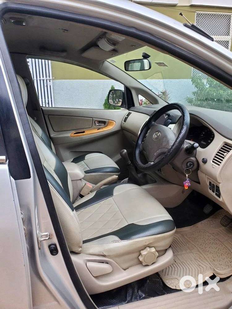 Toyota Innova 2.5 Vx 8 Str, 2009, Diesel