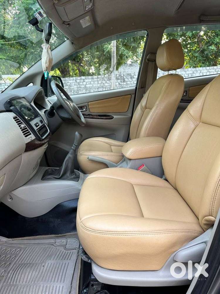 Toyota Innova 2.5 V 7 Str, 2014, Diesel
