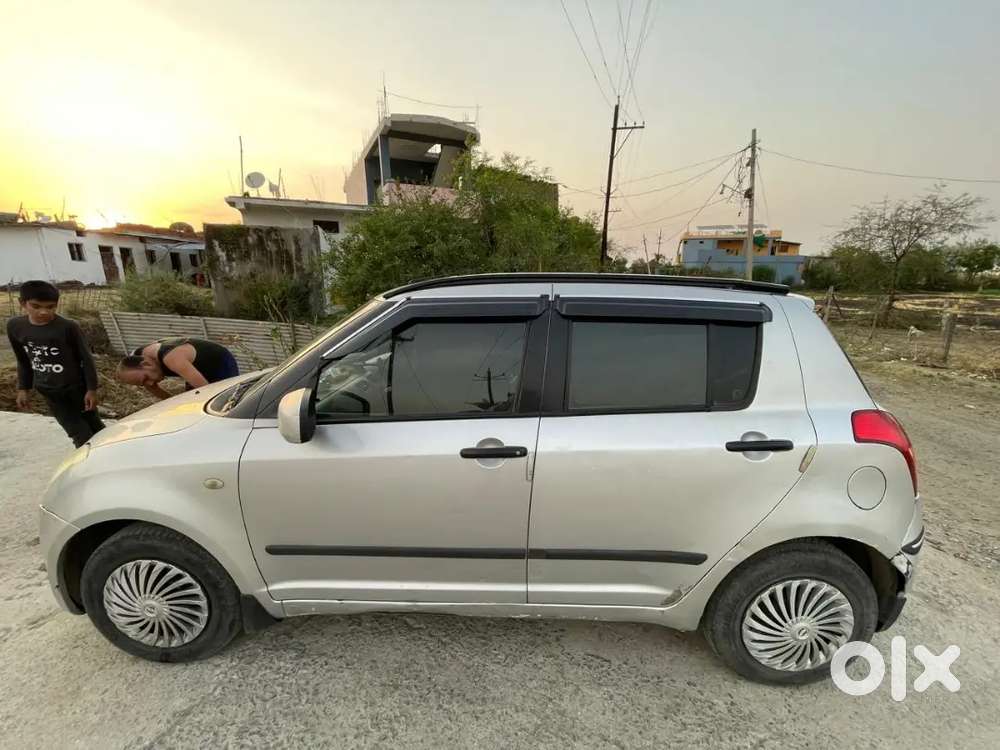 Maruti Suzuki Swift 2010 Cng+petrol