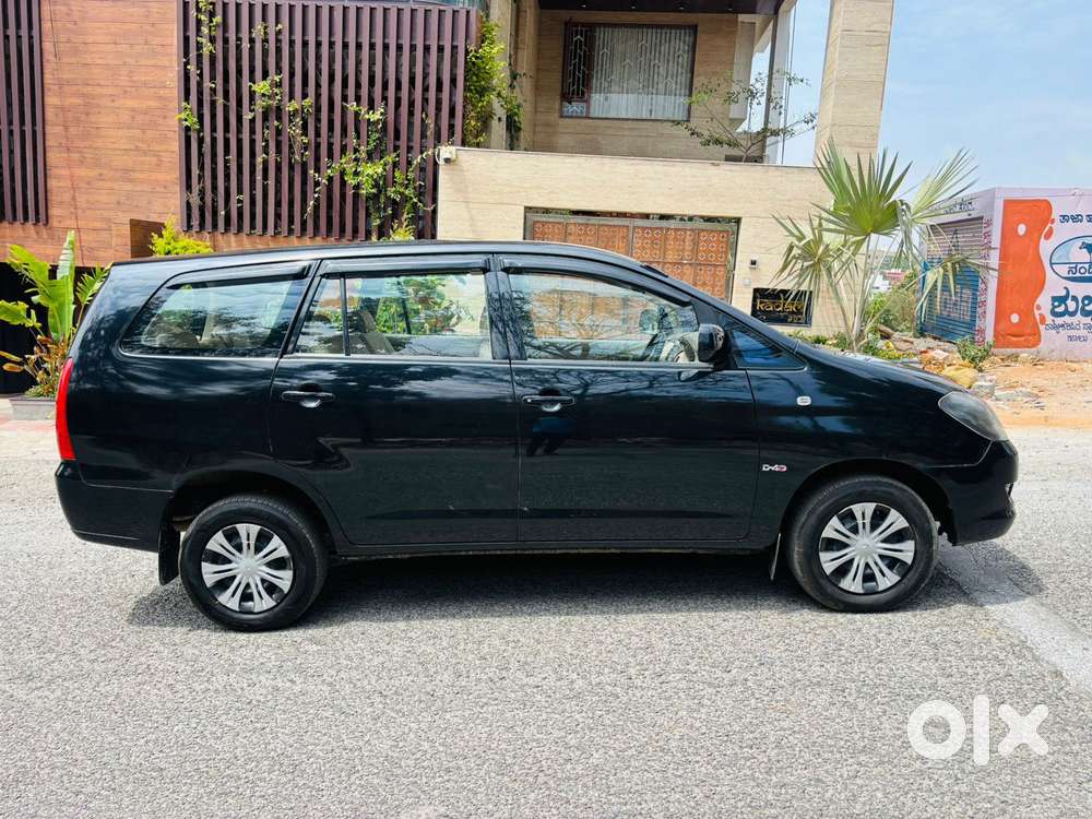 Toyota Innova 2009-2011 2.5 E 8 Str, 2009, Diesel