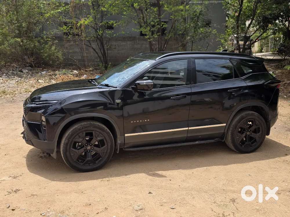 Tata Harrier Top End Fearless Dark Edition
