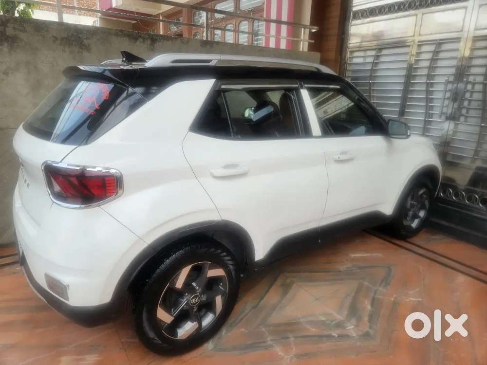 Hyundai Venue 2020 Diesel Well Maintained