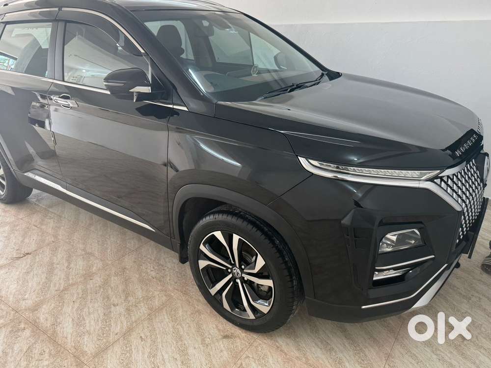 Mg Hector Plus 2025 Registration, 17,000km Only Driven. Top Varient