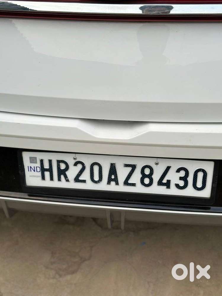 Hyundai New I20 1.2 Asta (o) Mt, 2024, Cng & Hybrids