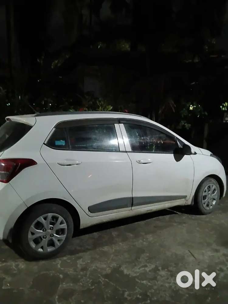 Hyundai Grand I10 Sportz 2015
