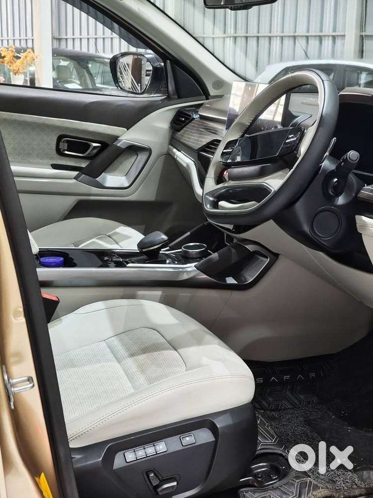 Tata Safari Accomplished Dark Edition At, 2024, Diesel