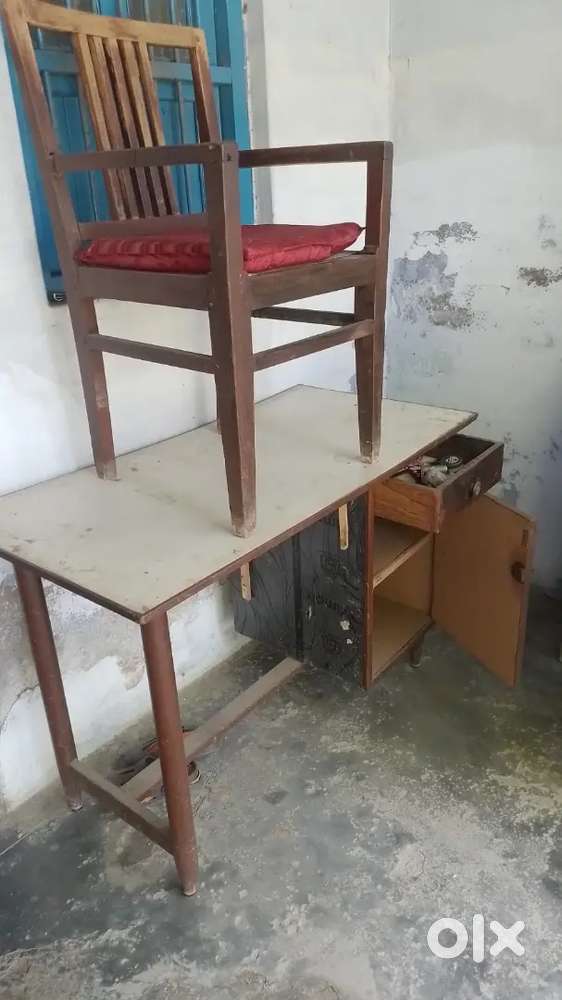 Office table wood and chair