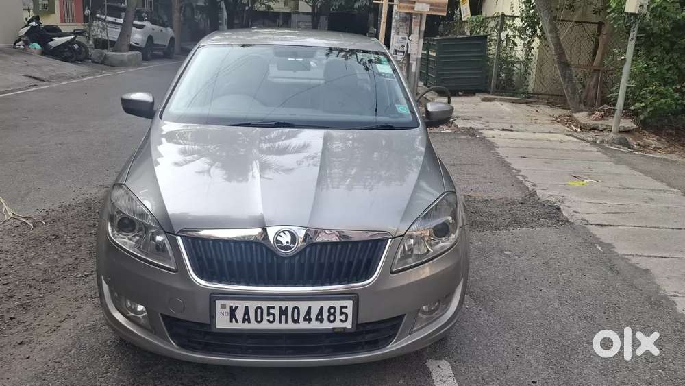 Skoda Rapid Elegance 1.6 Tdi Cr Manual, 2014, Diesel