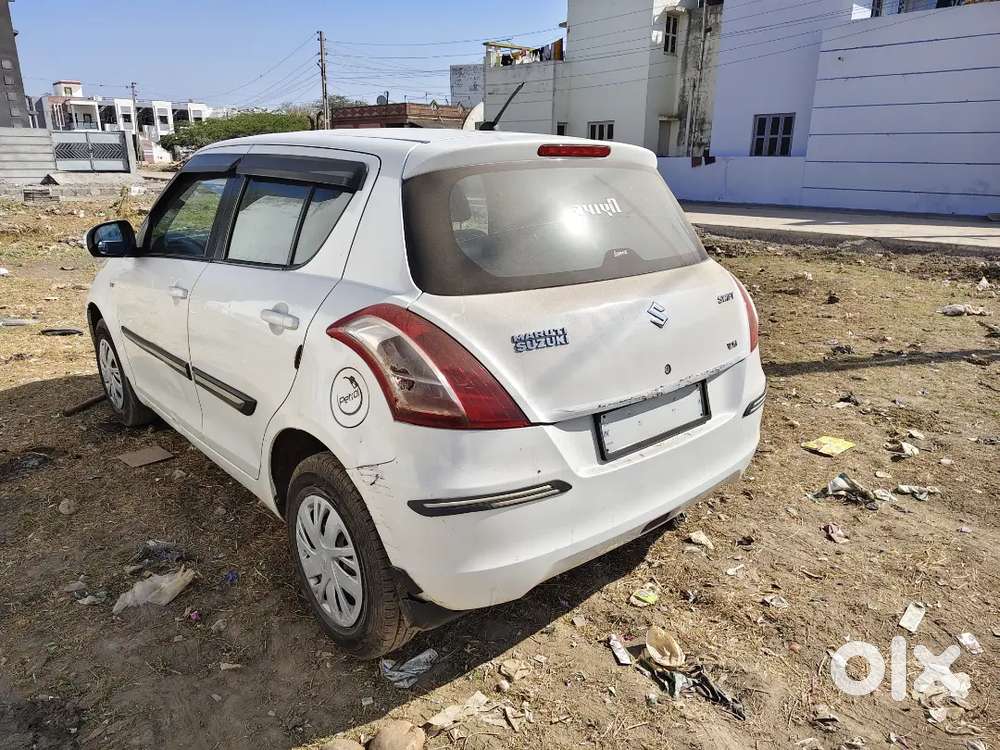 Maruti Swift Vxi Cng Year 2017