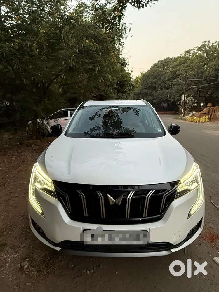 Mahindra Xuv 700 Ax5