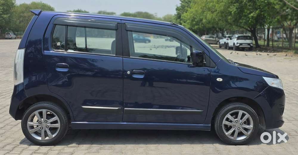 Maruti Suzuki Wagon R Stingray 1.0 Vxi Plus Amt, 2018, Petrol