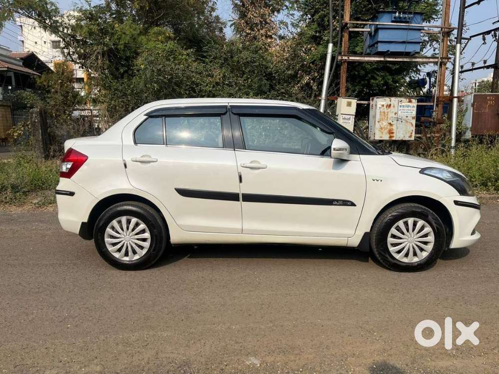 Maruti Suzuki Dzire 1.2 Vxi, 2016