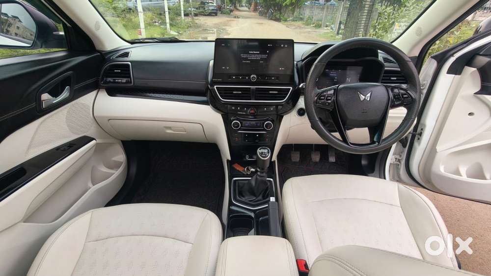 Mahindra Xuv 3xo Ax7l Diesel Mt, 2024, Diesel