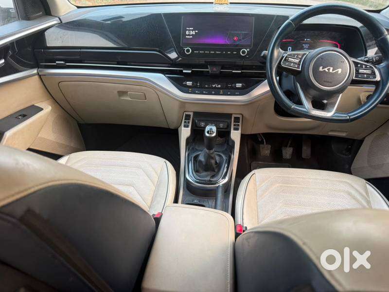 Kia Carens 1.4 Luxury 7 Str, 2022