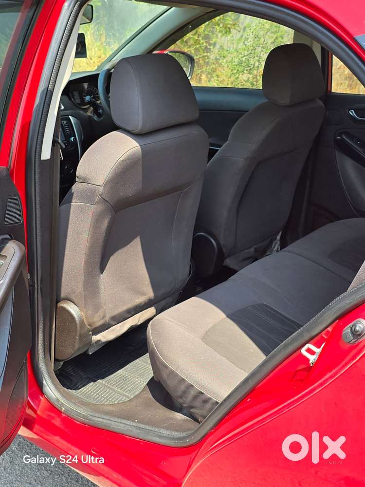 Tata Bolt Revotron Xt, 2015, Petrol