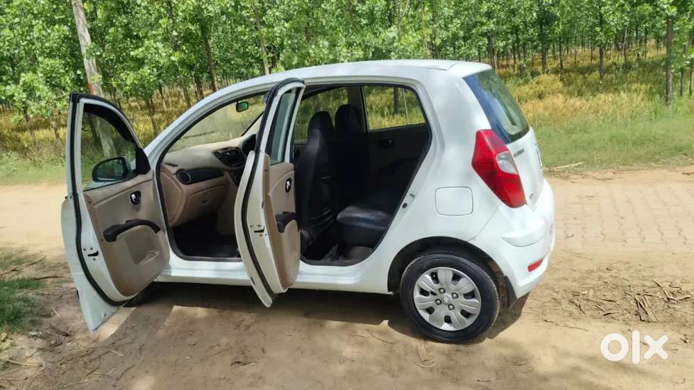 Hyundai I10 2012 Petrol 78000 Km Driven