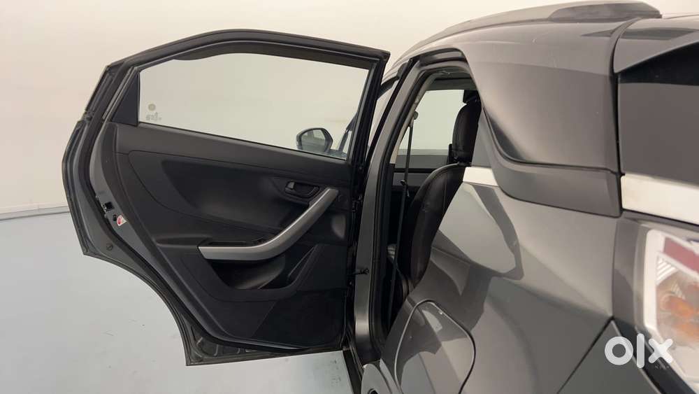 Tata Nexon 1.5 Revotorq Xma Amt (s), 2021, Diesel