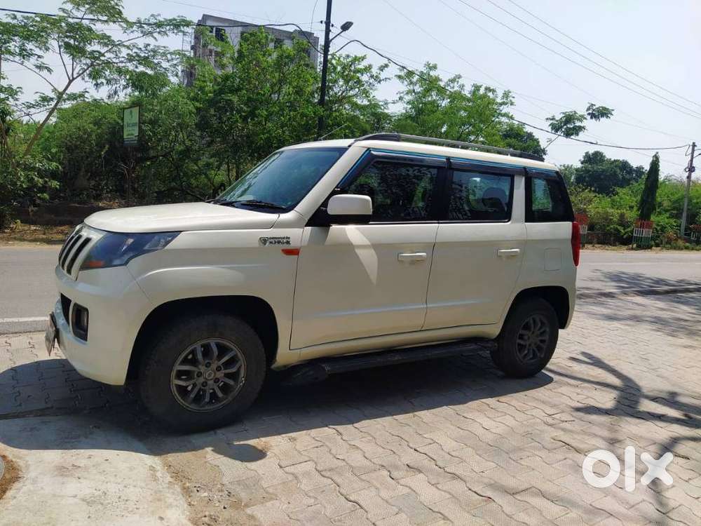 Mahindra Tuv 300 T10, 2018, Diesel
