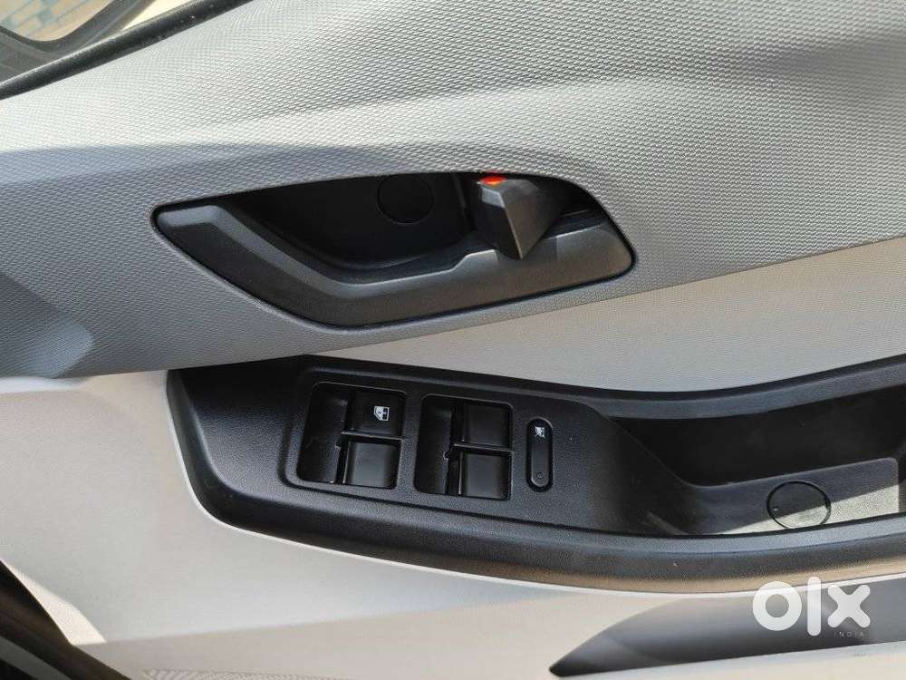 Tata Tiago 1.2 Revotron Xt Cng, 2025, Cng & Hybrids