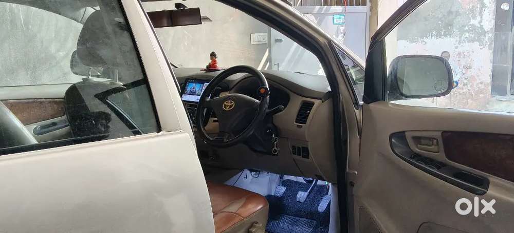 Toyota Innova 2011 Diesel Manual Second Owner