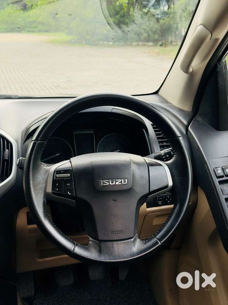 Isuzu D-max V-cross 4x4, 2017, Diesel