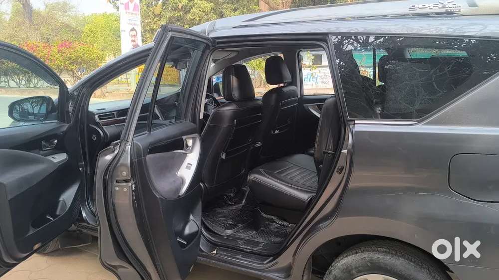 Toyota Innova Crysta 2018 Diesel 105000 Km Driven