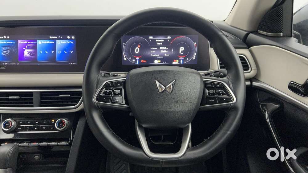 Mahindra Xuv700 2.2 Ax 7 Diesel At Luxury Pack Str, 2022, Diesel