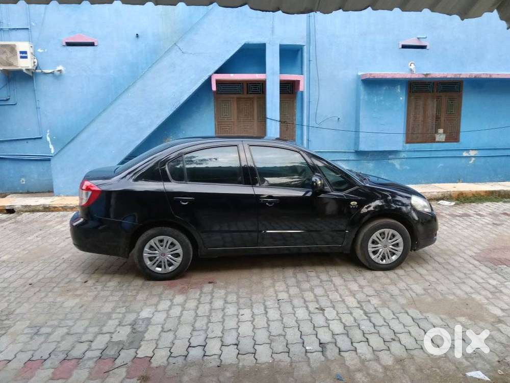 Maruti Suzuki Sx4 Vxi Bsiv, 2012, Petrol