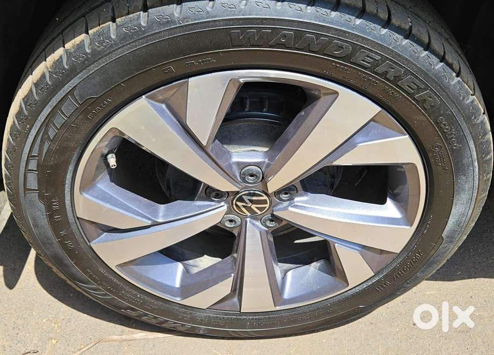 Volkswagen Taigun 1.0 Tsi Topline At, 2022, Petrol