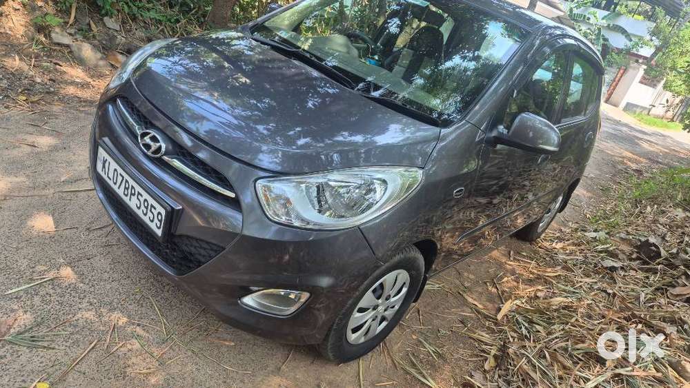 Hyundai I10 Sportz At, 2010, Petrol