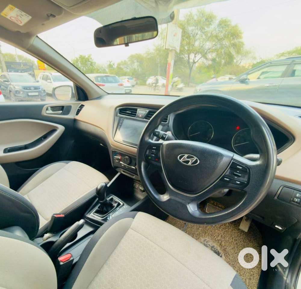 Hyundai I20 2015-2017 Magna At 1.4, 2017, Petrol