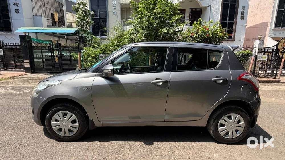 Maruti Suzuki Swift Vxi + Manual, 2014, Petrol