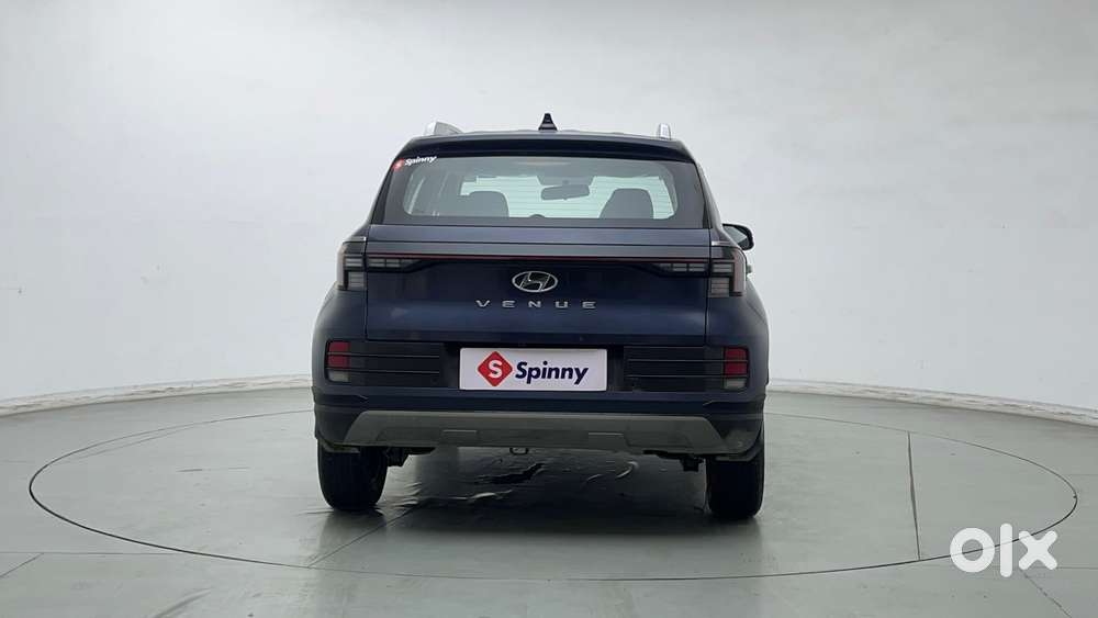 Hyundai Venue 1.2 S (o), 2022, Petrol