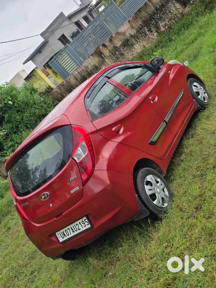Hyundai Eon 
1st Owner 
Ac 
Power Steering 2012 November
