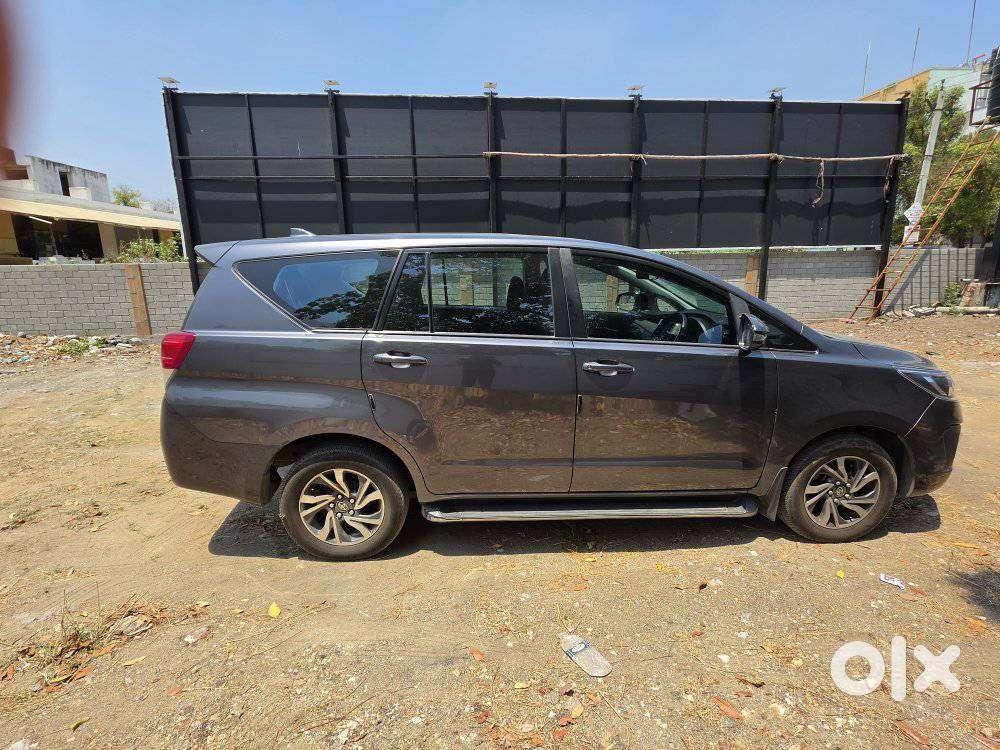 Toyota Innova Crysta 2.4 G Mt, 2022, Diesel