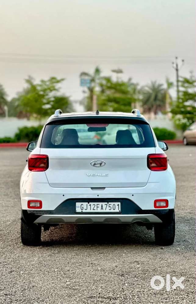 Hyundai Venue 1.2 S Plus, 2021, Petrol