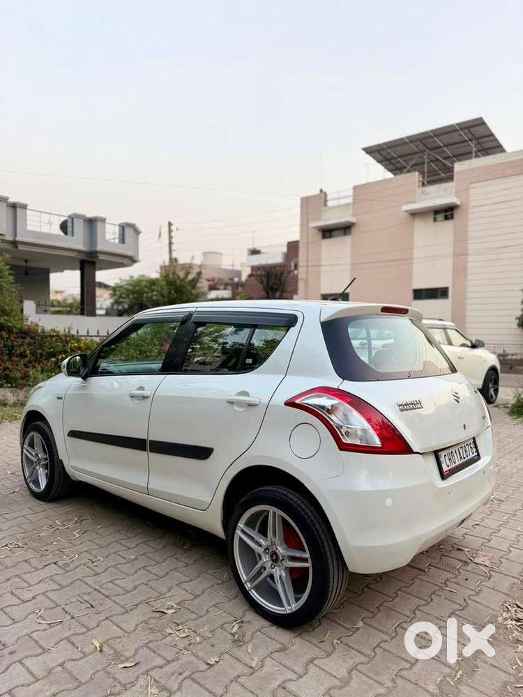 Maruti Suzuki Swift Vdi Diesel In Brand New Condition Brand New Alloy