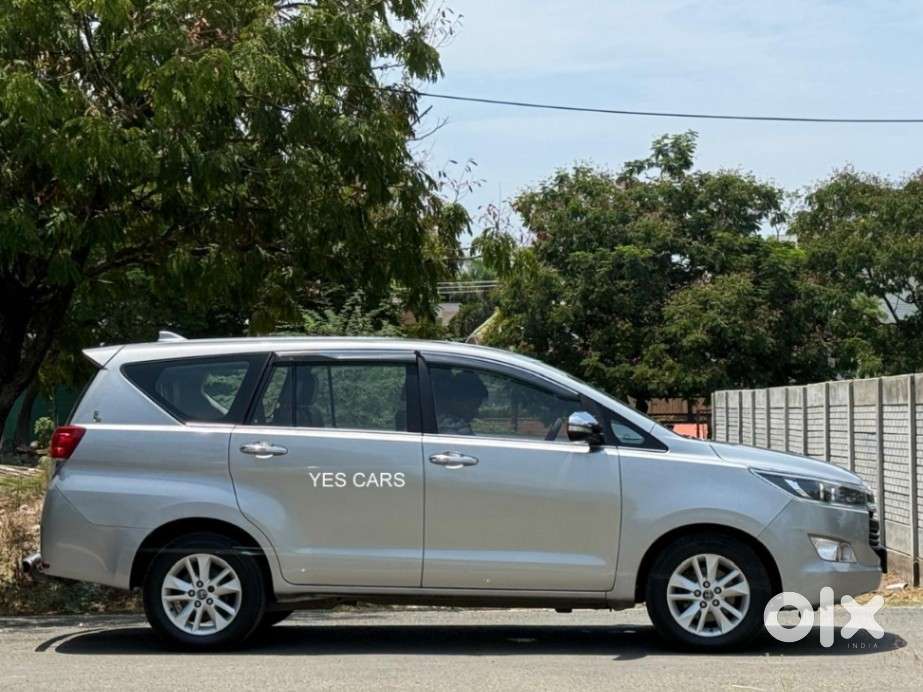 Toyota Innova Crysta 2.8z Automatic, 2017, Petrol