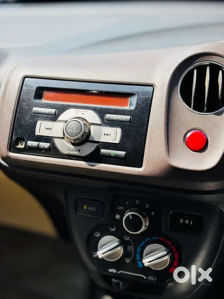 Honda Brio 2012 Petrol Well Maintained