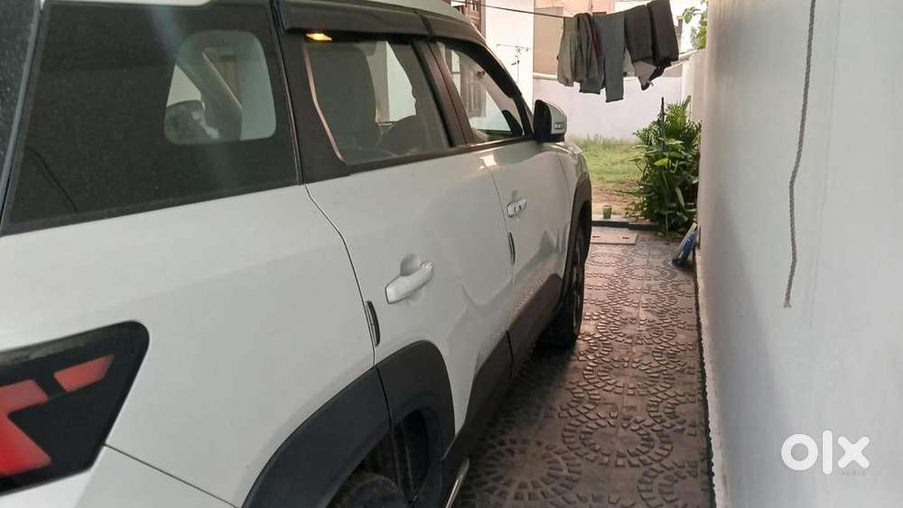 Maruti Suzuki Brezza 2023 Petrol Well Maintained